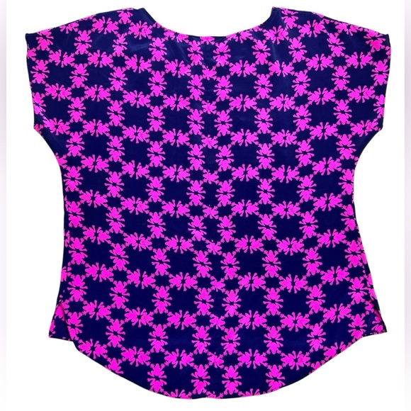 Lilly Pulitzer Get Hoppy Guava Silk Blouse Womens Large - Picture 8 of 9